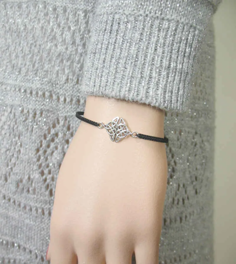 Diamond-Shaped Celtic Knot Adjustable Slipknot Friendship Bracelet