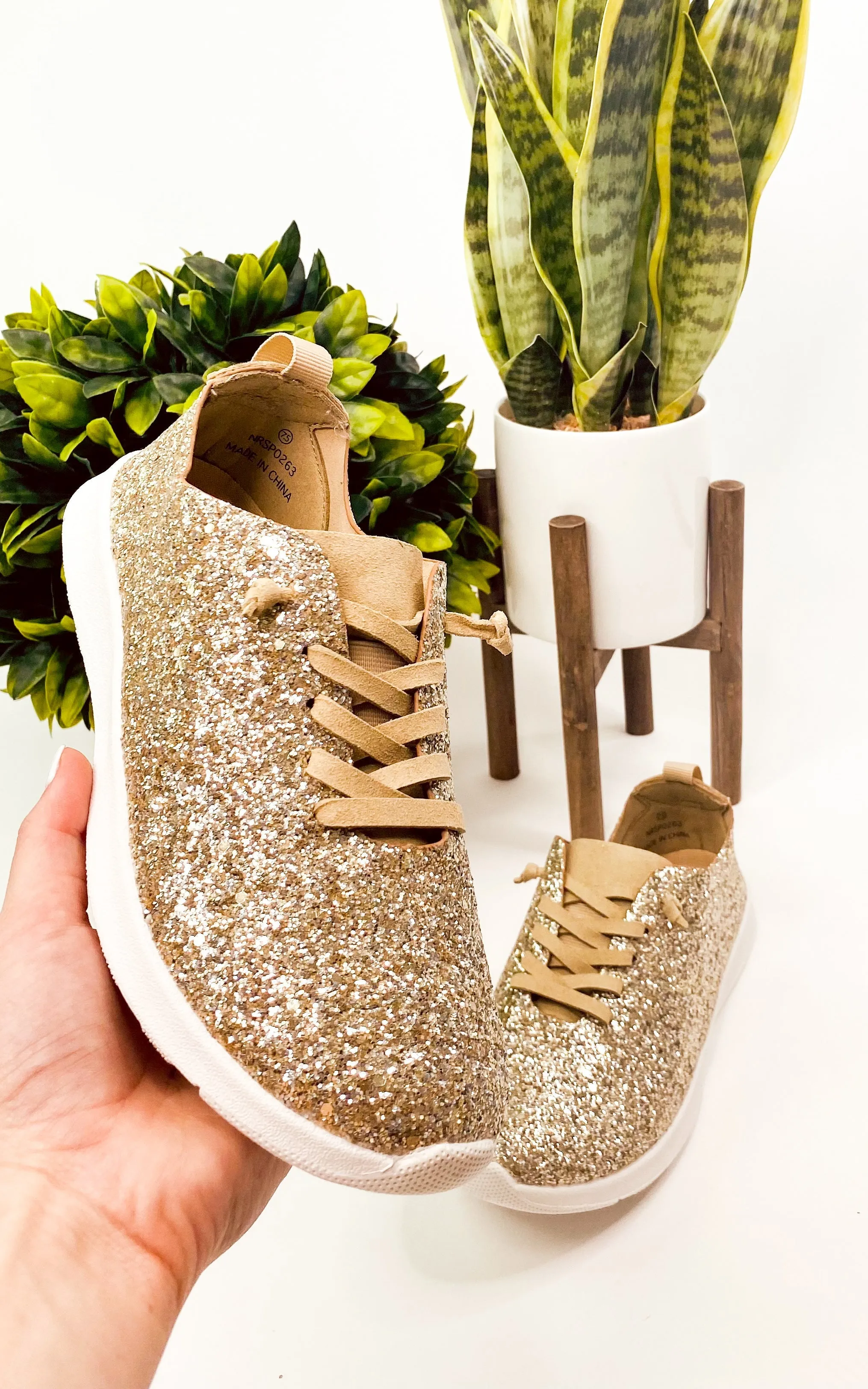 Mayo Glitter Sneaker in Gold